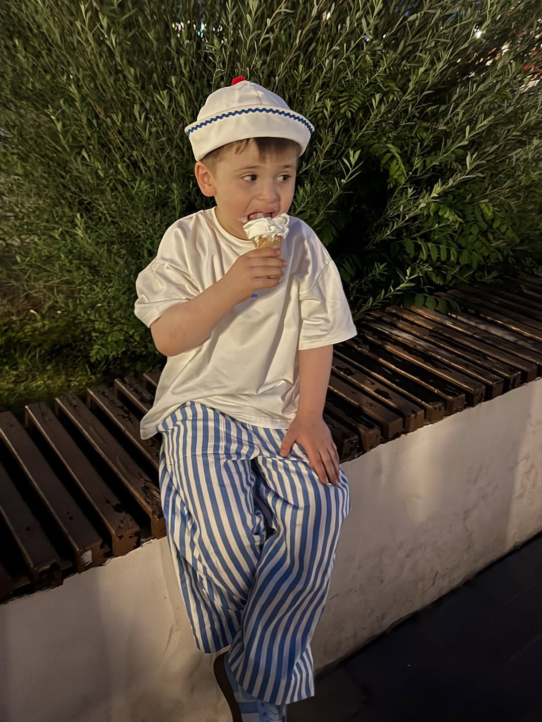 Cloud White Stripe Set