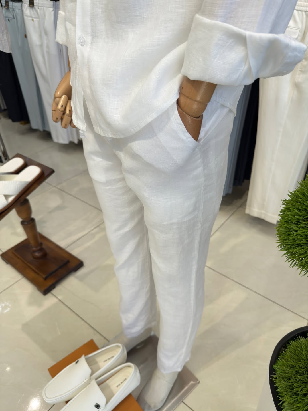 The White Linen Pair
