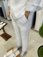 The White Linen Pair