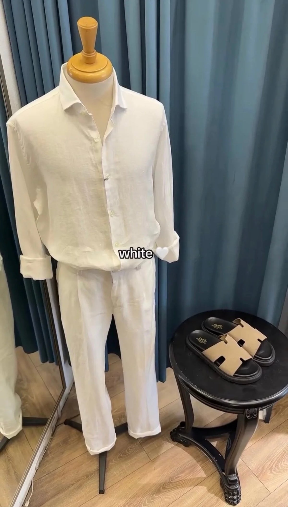 The Premium Edition Linen Pair
